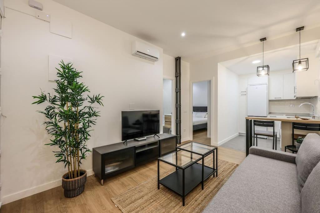 Myhousespain - Glamour Y Confort Cerca Del Retiro Мадрид Екстериор снимка